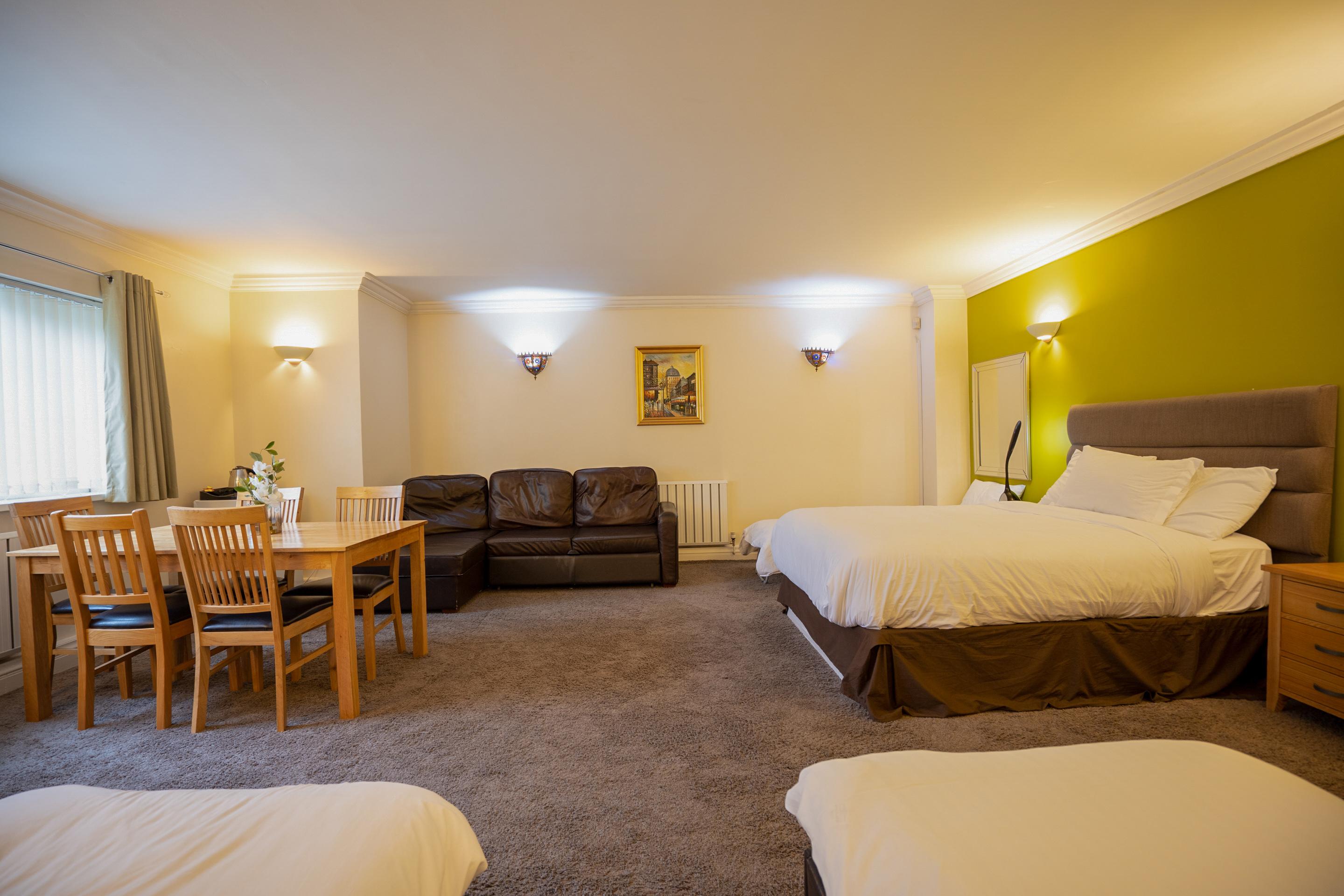 Oyo Oakcroft Guest House Manchester Airport Ringway Екстериор снимка