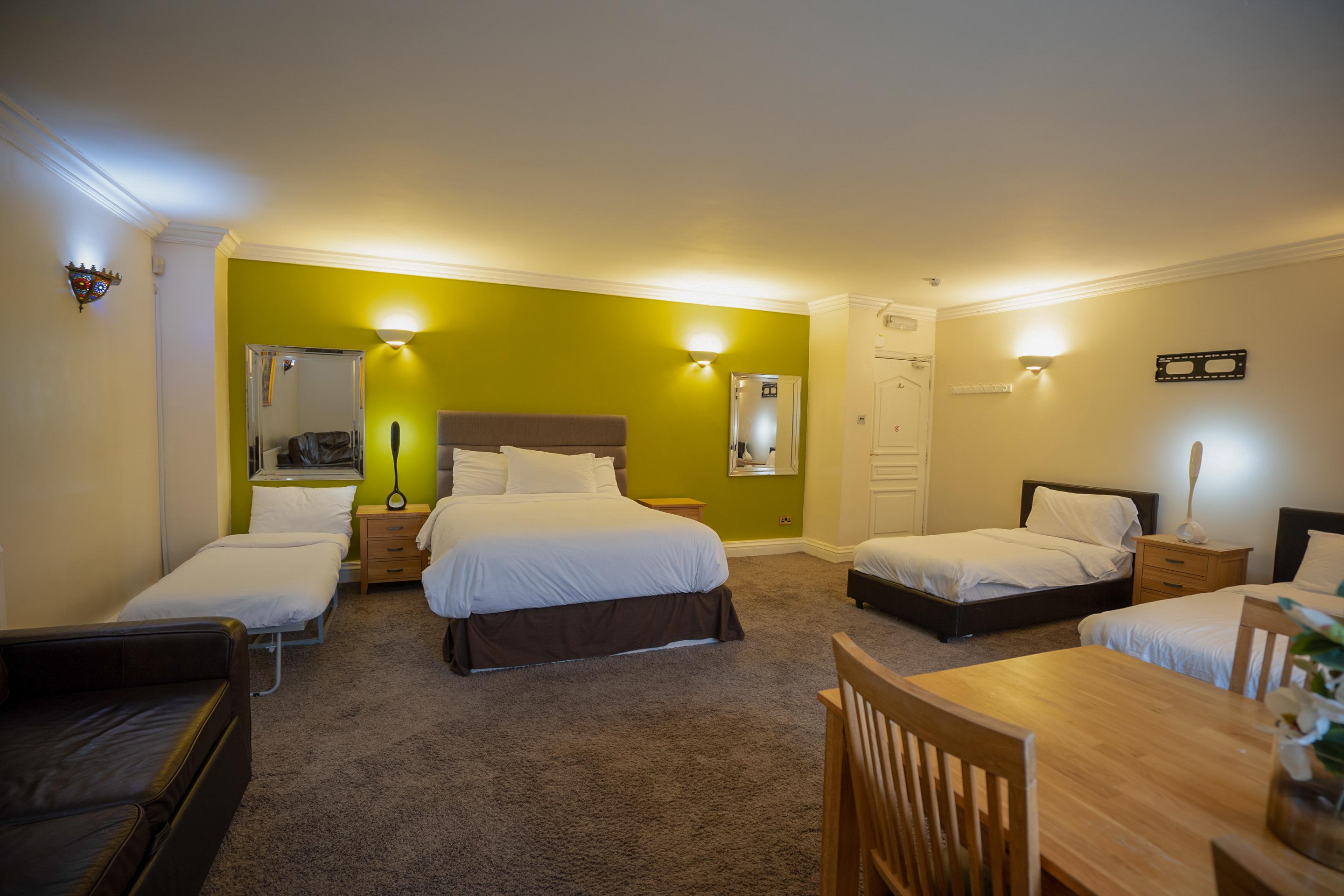 Oyo Oakcroft Guest House Manchester Airport Ringway Екстериор снимка