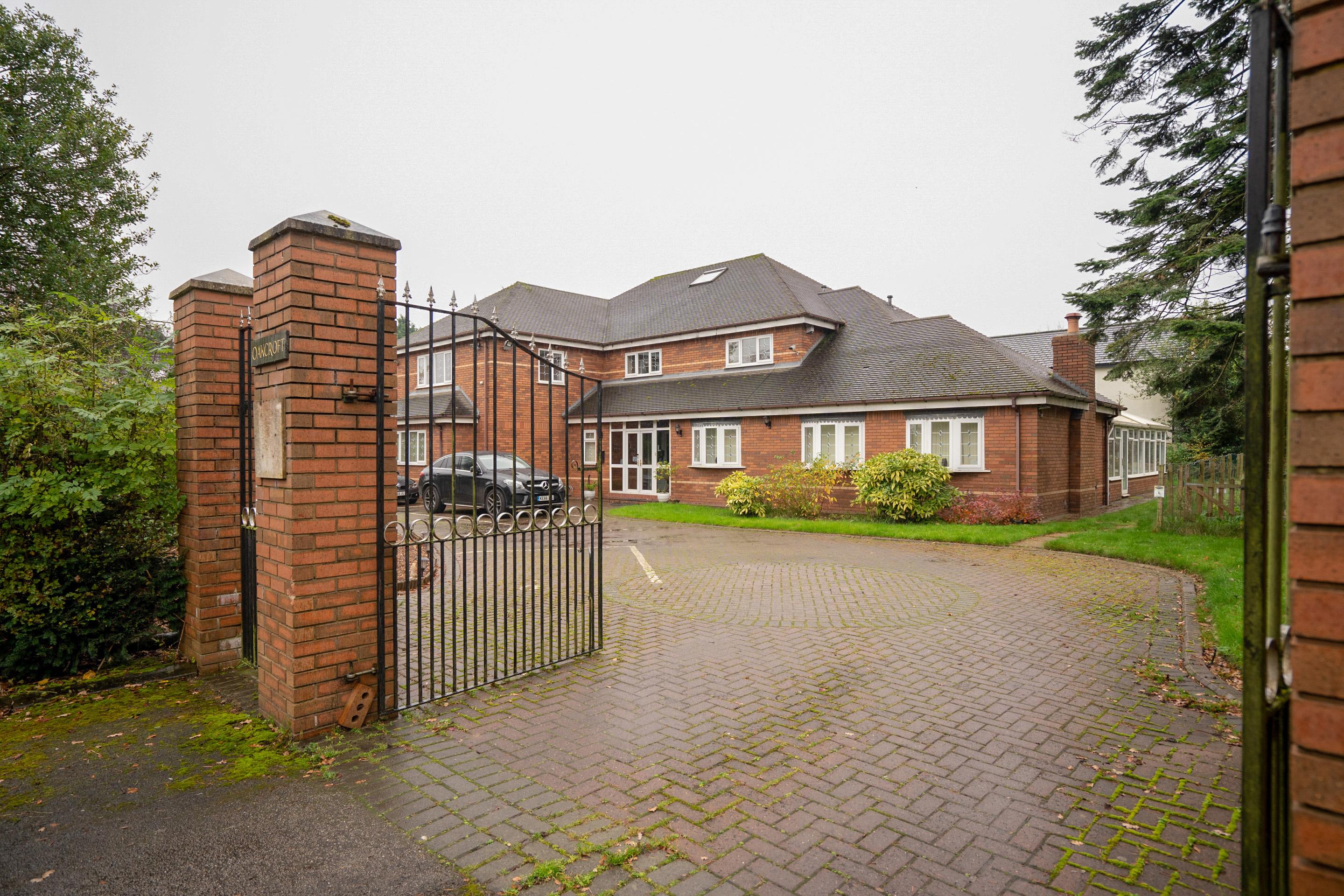 Oyo Oakcroft Guest House Manchester Airport Ringway Екстериор снимка